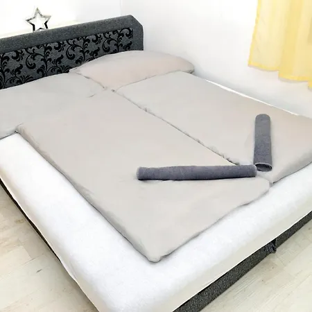 Apartmanház *
