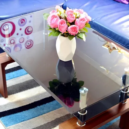 Apartmanház *