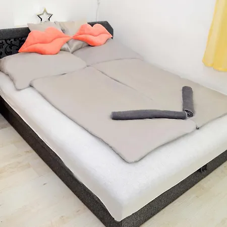 Apartmanház Appartamento *