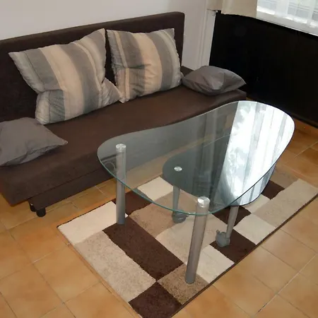 Apartmanház