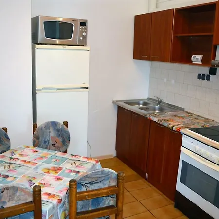 Apartmanház * Hévíz
