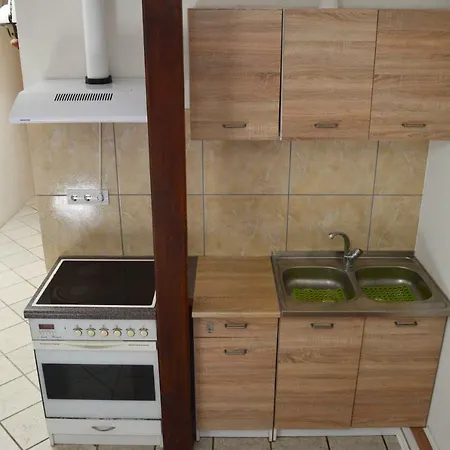 Apartmanház Appartamento *